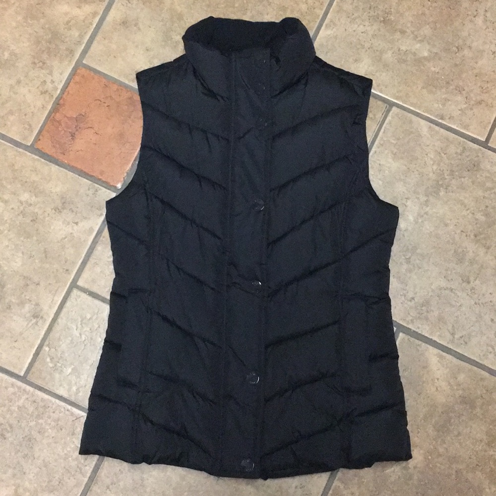 Gap Outlet Black Puffy Vest